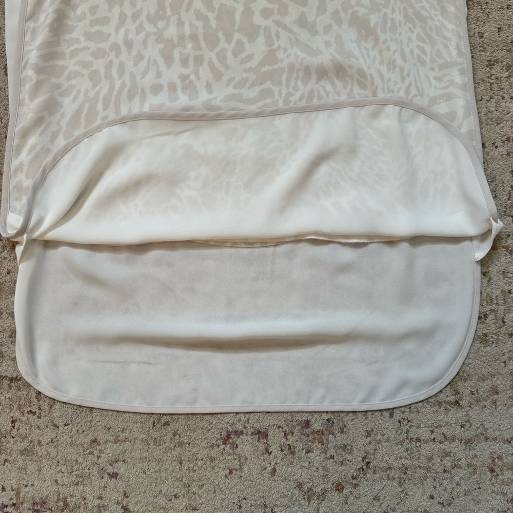 LOFT Tank Top - Picture 3 of 11